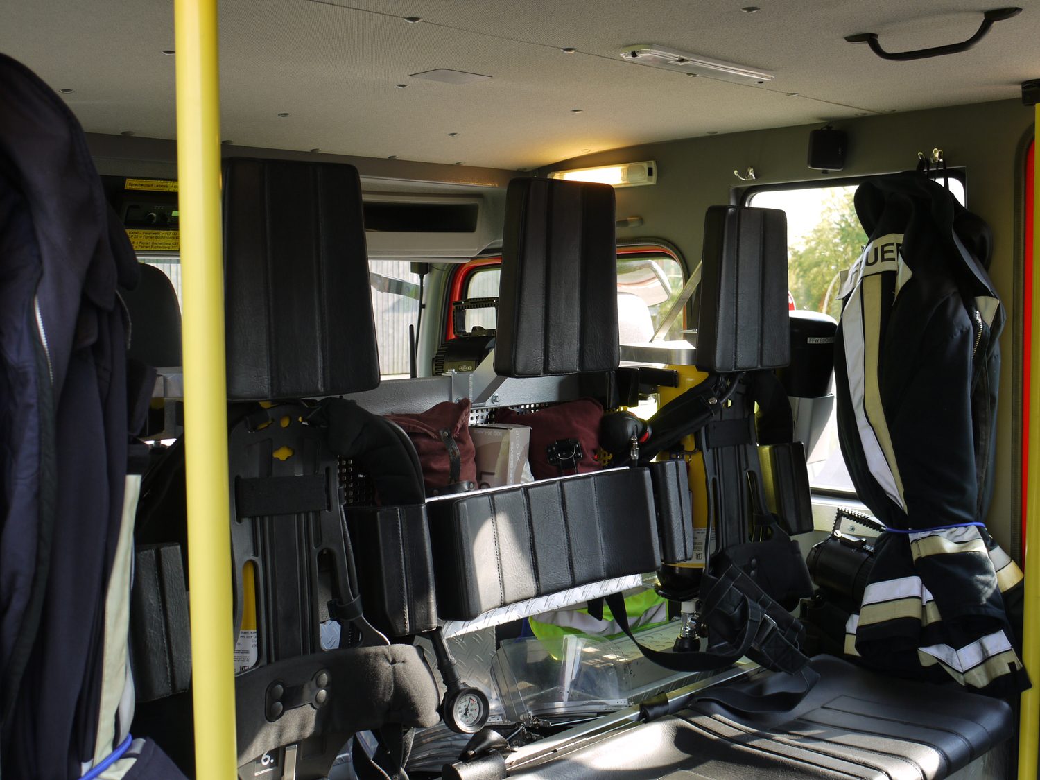 1289045477_1093067746