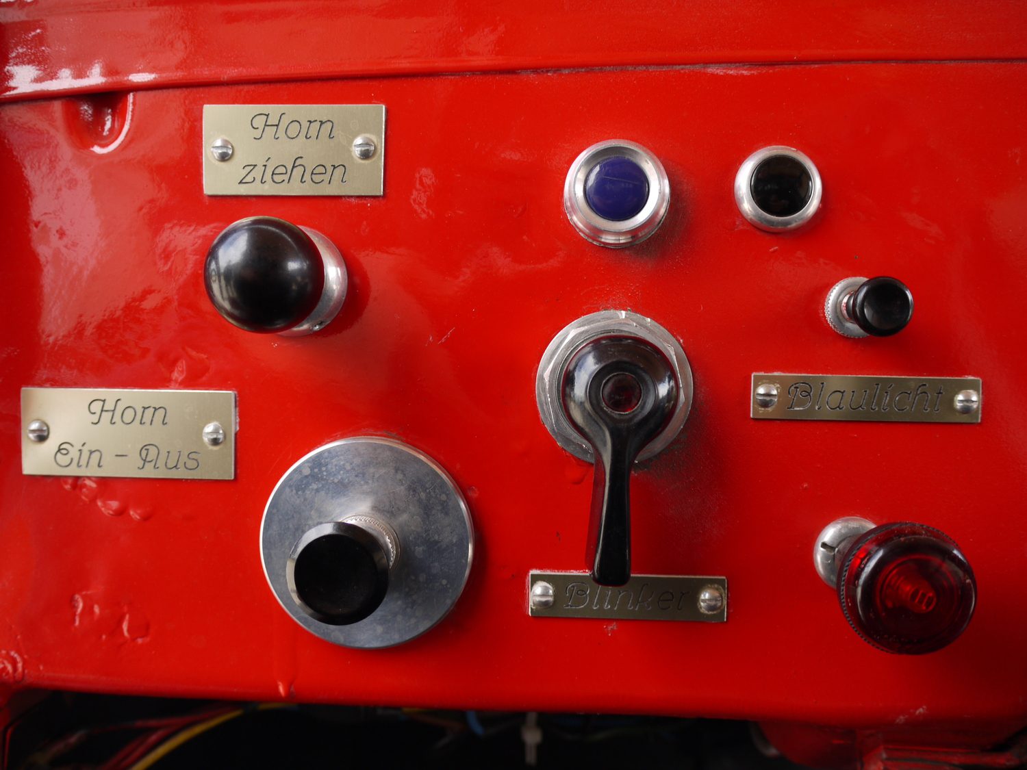 1307216702_488590746